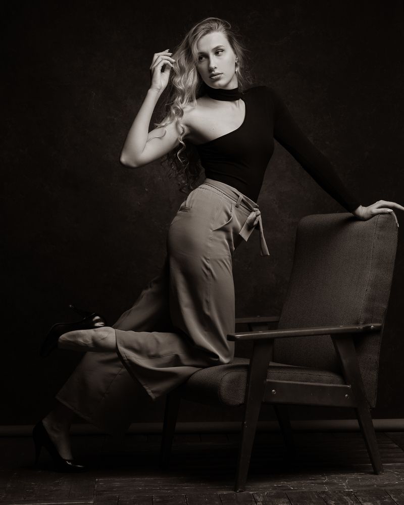 B&W Fashion