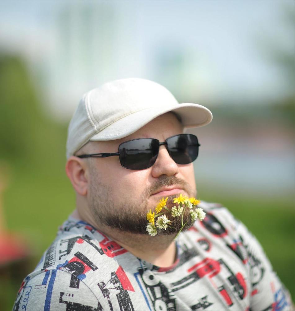 Зачем  еще мужчине борода !