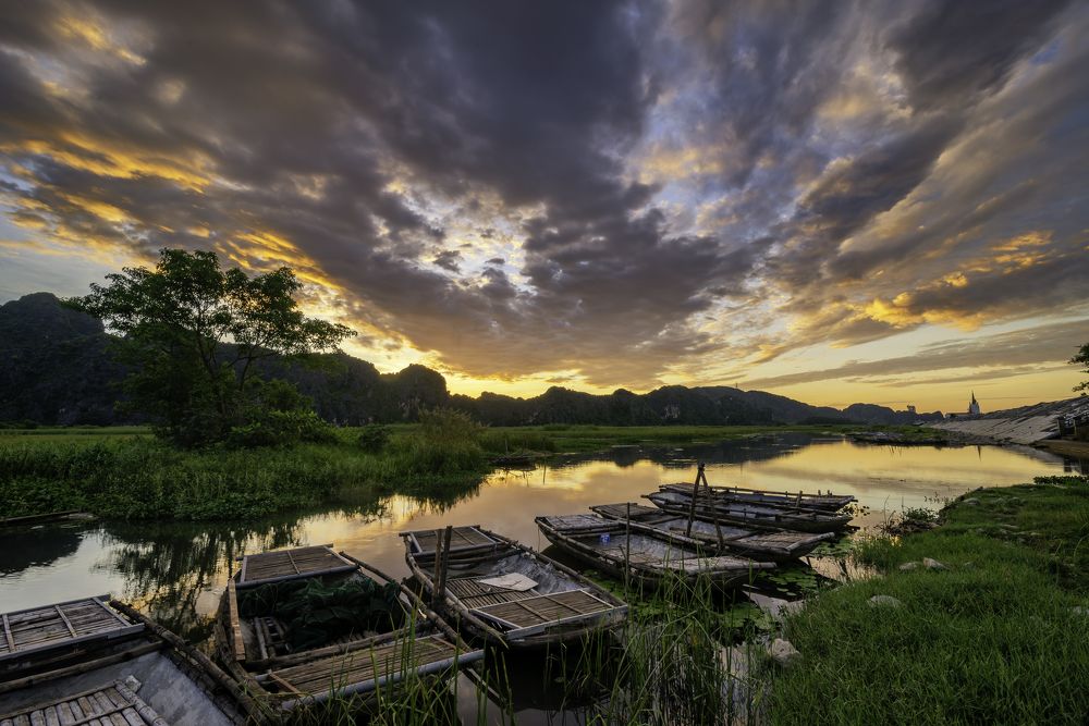 Sunrise in Van Long Natural Reserve