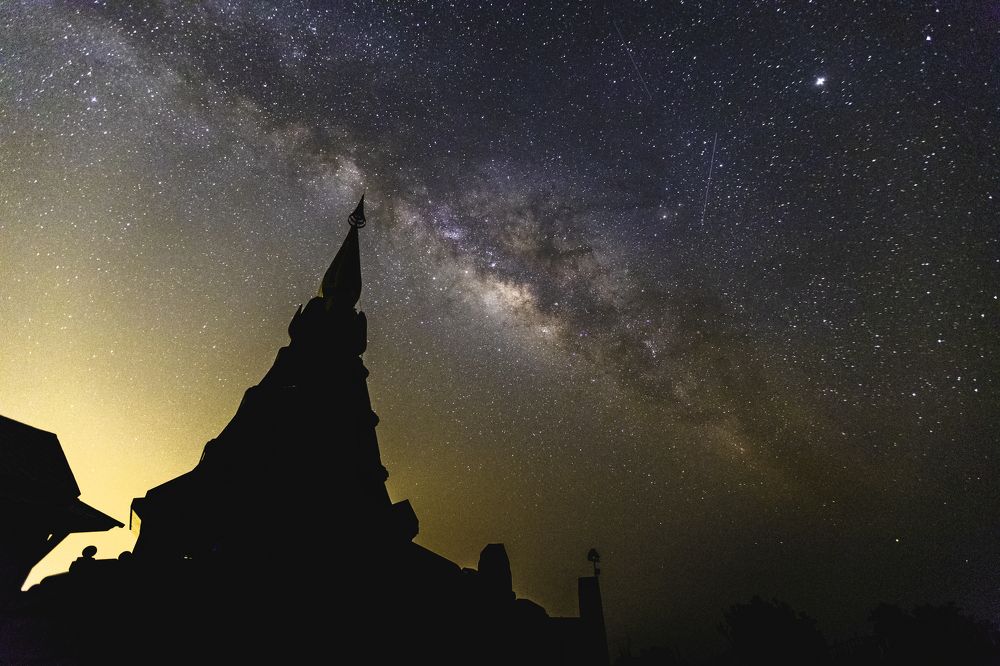 Photograph by Thanet Phanalikool