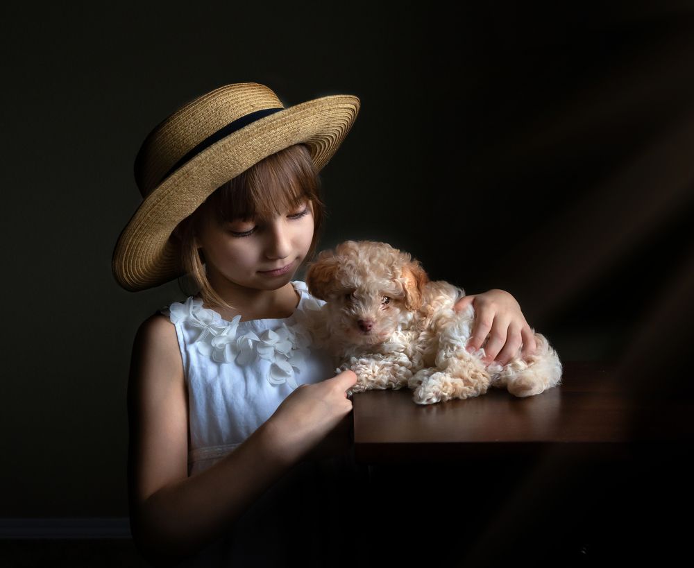 Девочка с собачкой