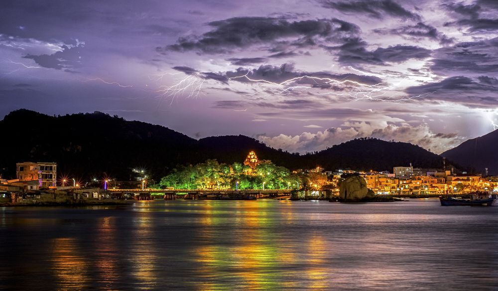 Photograph by Tran Khoa