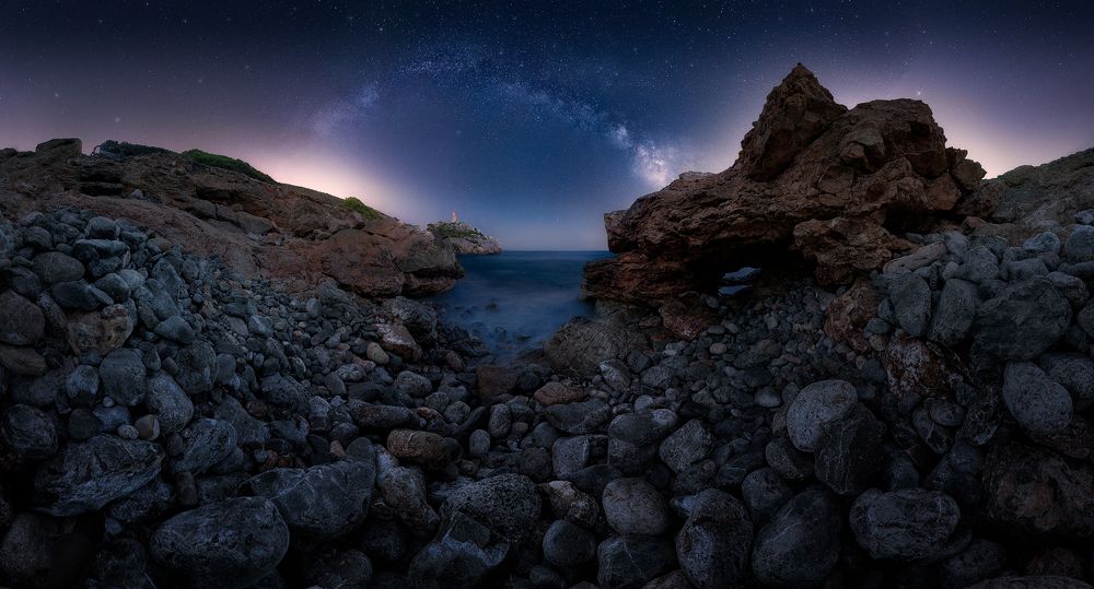 Photograph by Camacho Anto