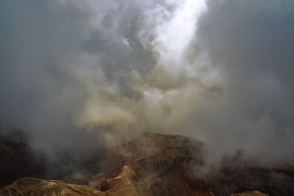 Горелый в облаках