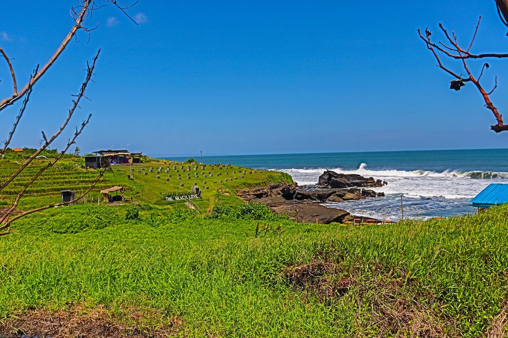 Photograph by Komang Mariono