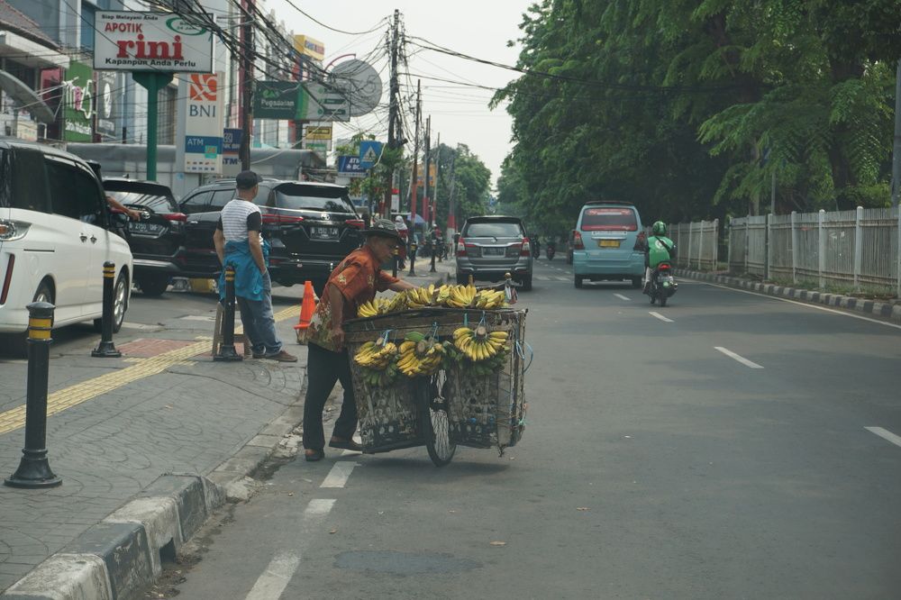 Mobile Banana Seller in Jakarta
