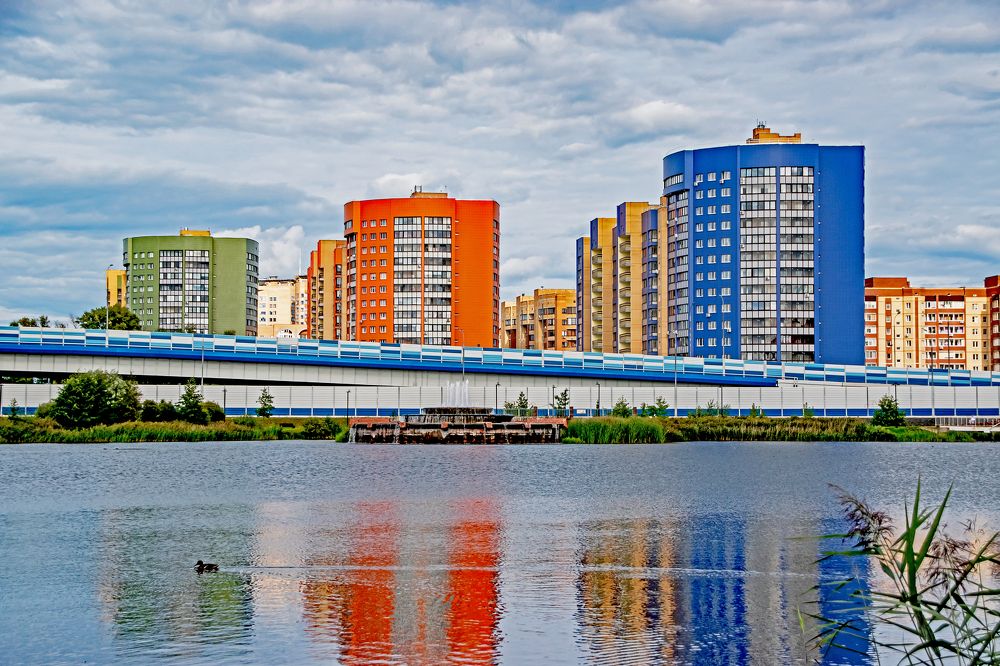 Новый район у озера.