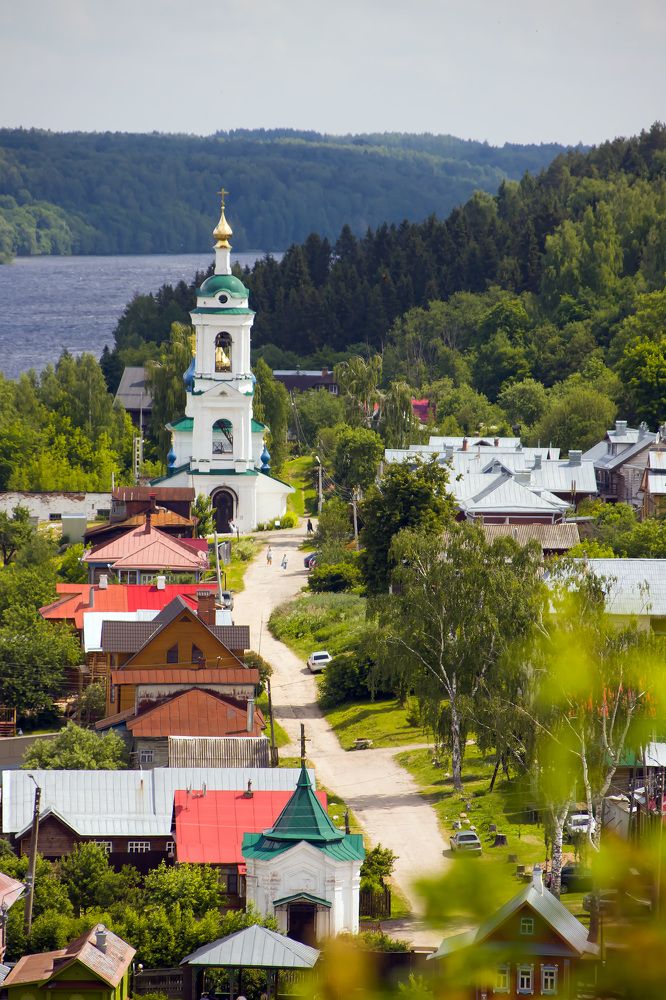 Photograph by Aleksandr Tikhomirov