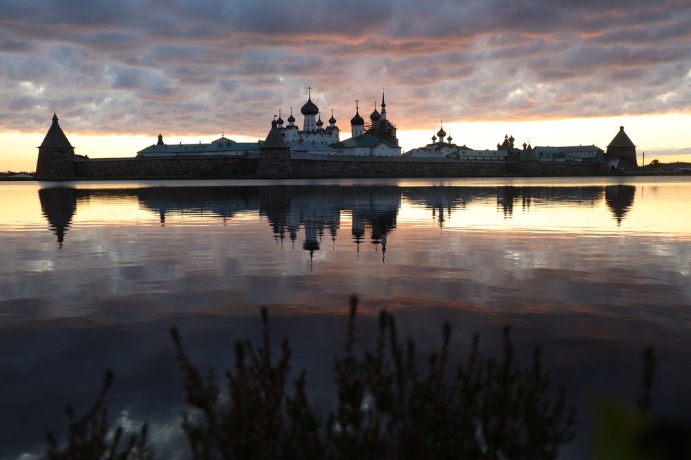 Закат на озере Святом