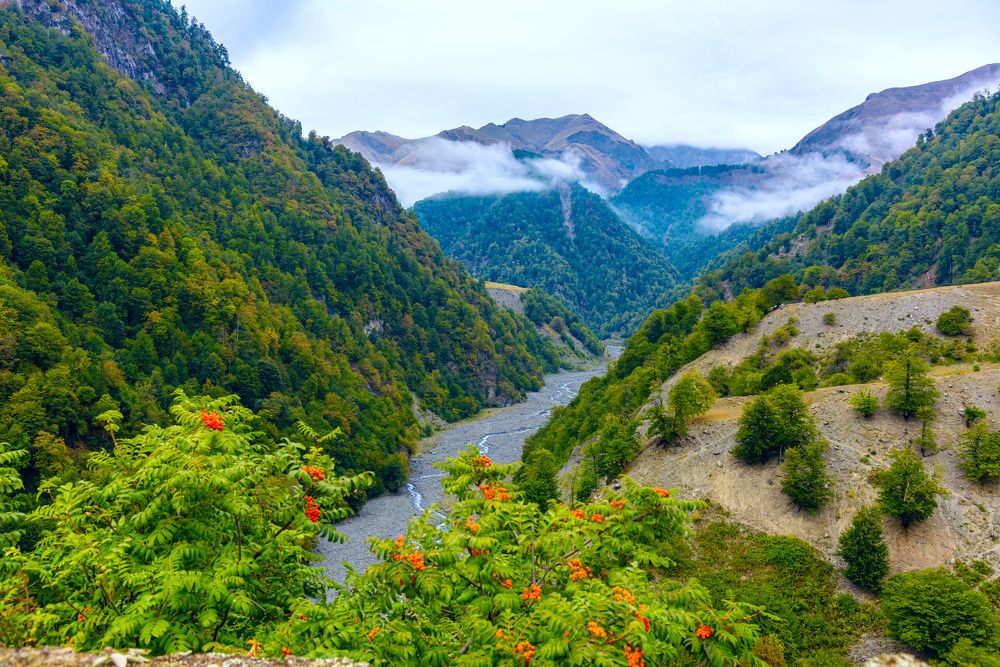Раннее утро в горах