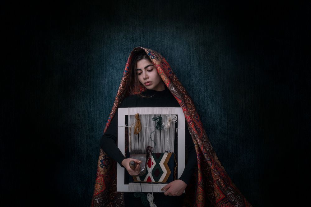 Suffocating tradition in the form of art