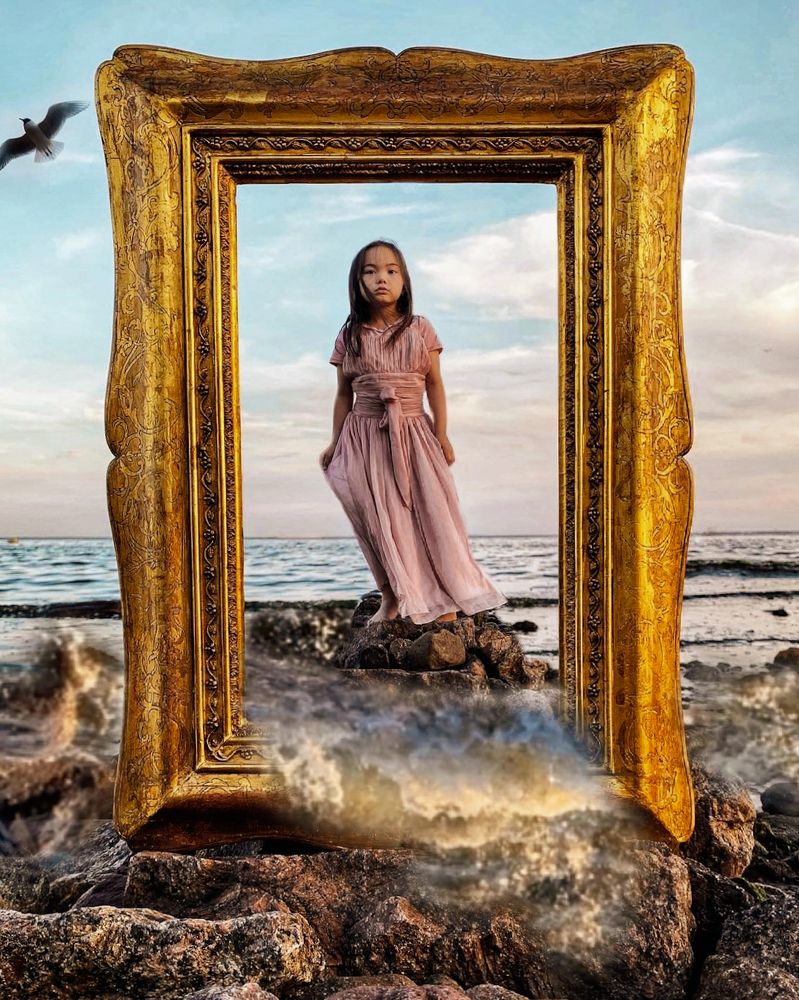 Ника в рамке на воде