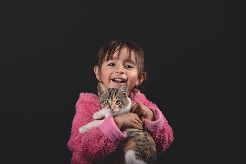 Una sonrrisa y un abrazo con ternura