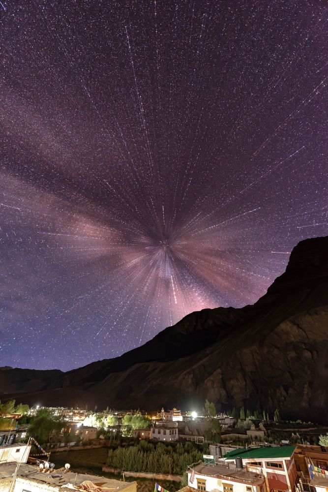 Zoom burst effect of Milkyway