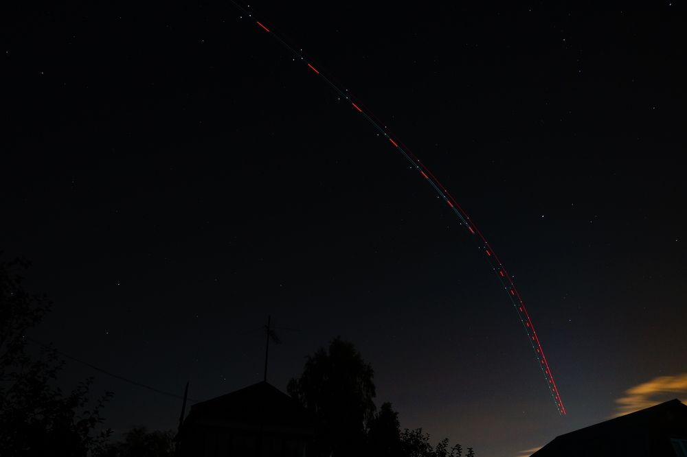 Тайное движенье в небе без конца...