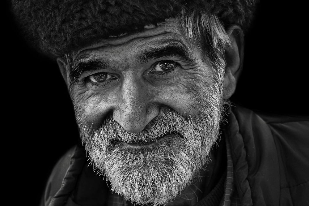 Photograph by Mohammad Dadsetan