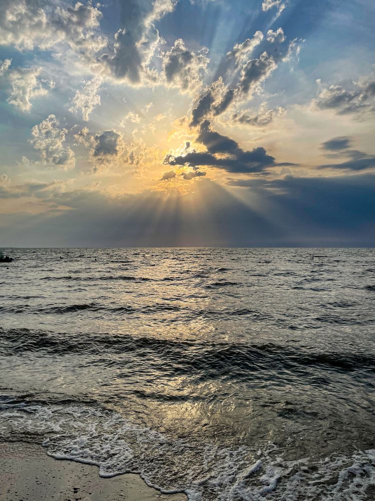 Закат на Азовском море.