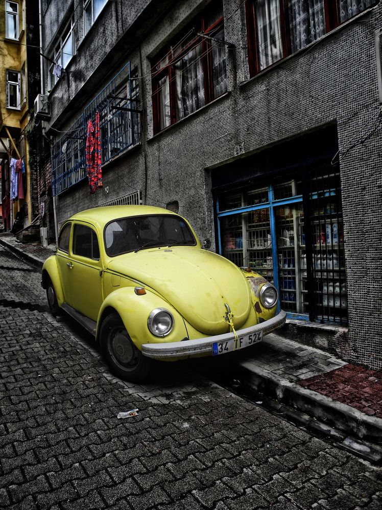 Photograph by Muzaffer Sütlüoğlu