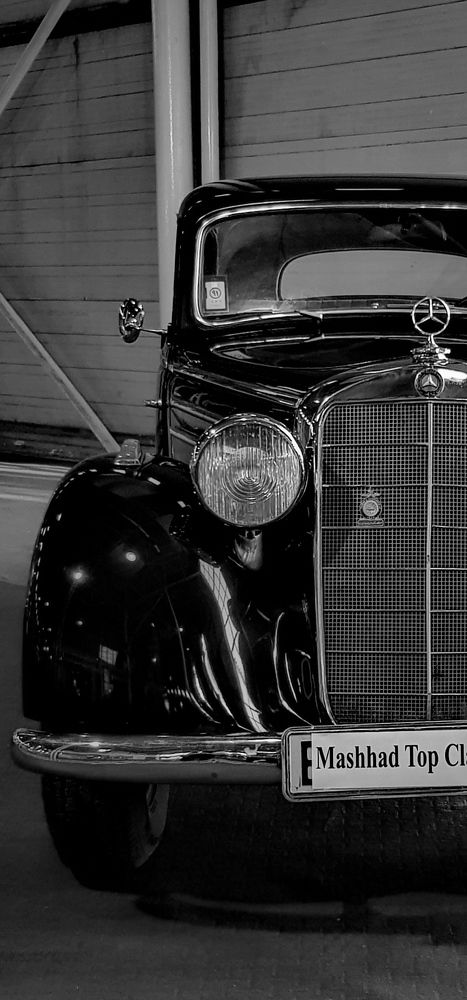 Photograph by Koroshmahdi Azarakhsh