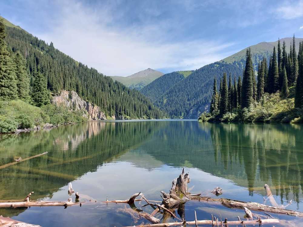Middle Kolsay Lake (Mynzholky - "1000 years old").
