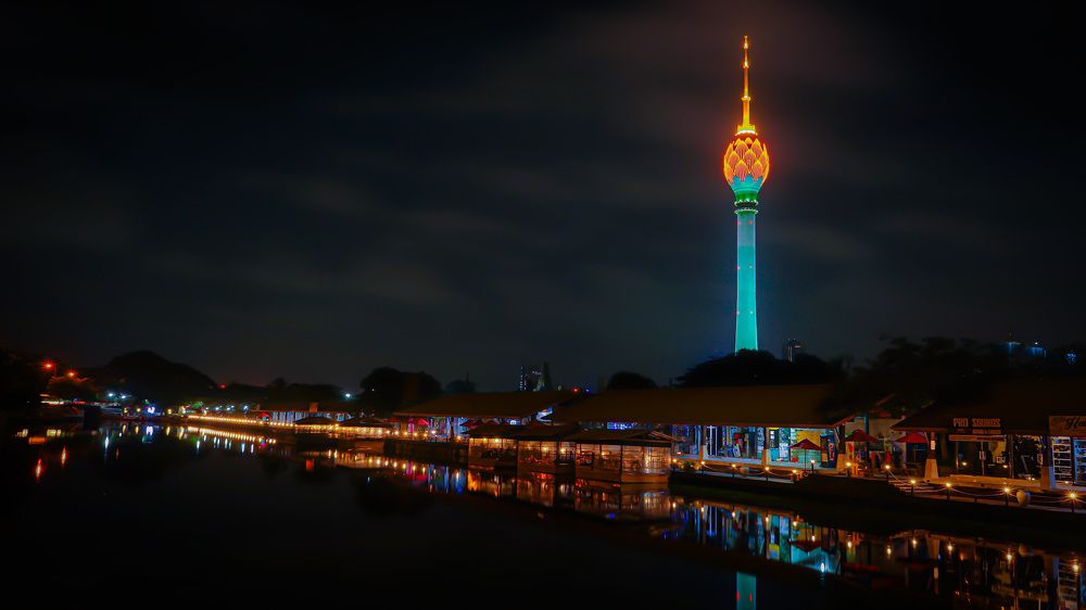 When there is a light you also cast a shadow ?