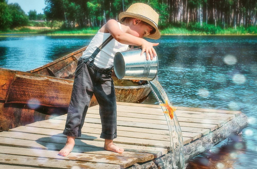 Юный рыбак