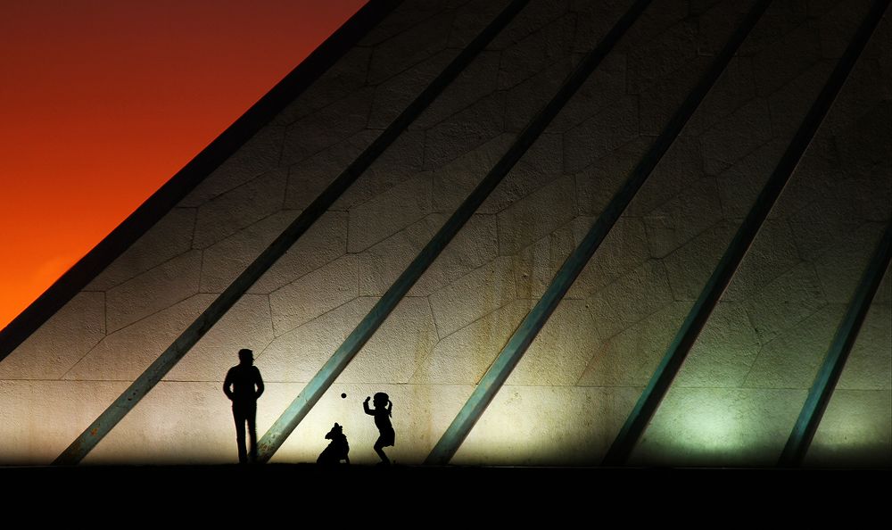 Фотография автора Salar Charmi