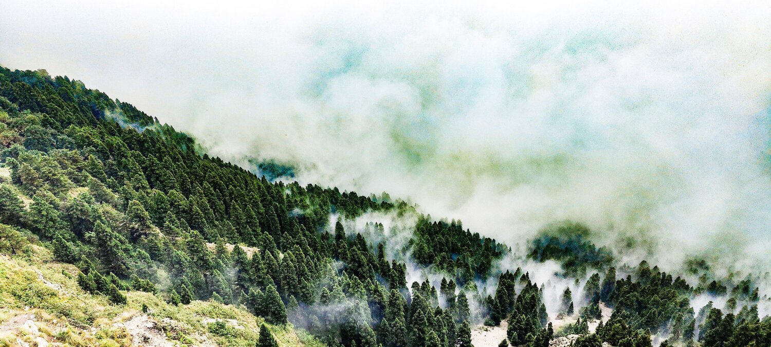 Above the mountains❤