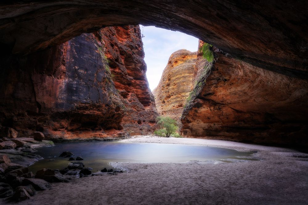 Photograph by Graham Earnshaw