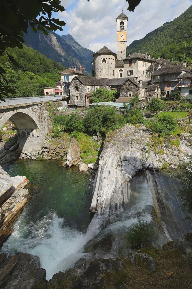 Ponte Dei Salti. Schweiz.