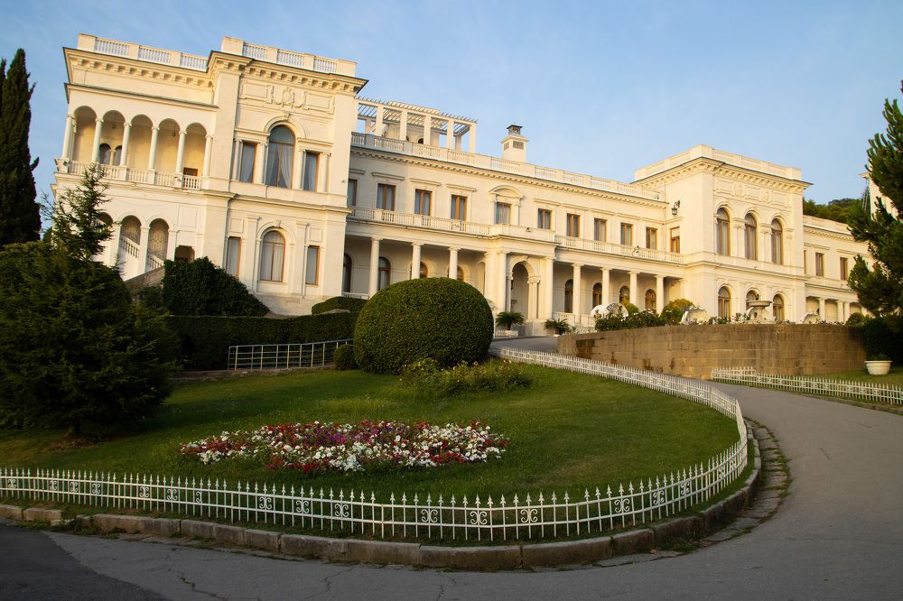 Photograph by Aleksandr Tikhomirov