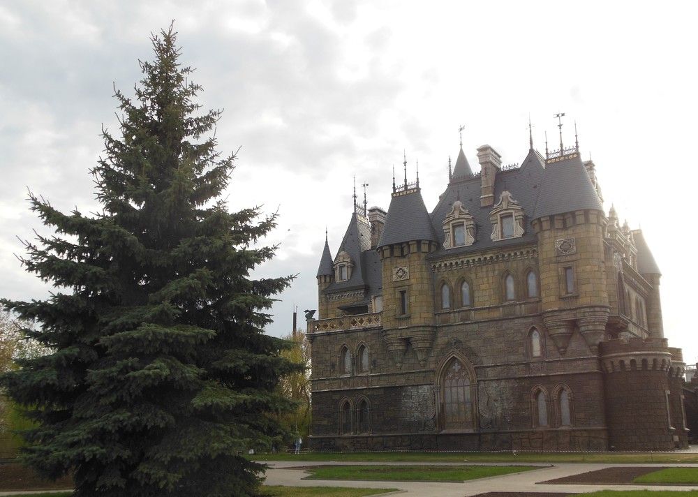 Хрящёвка. Замок Гарибальди.