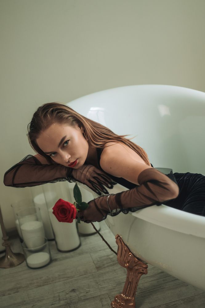 Photograph by Anastasiia Tereschuk