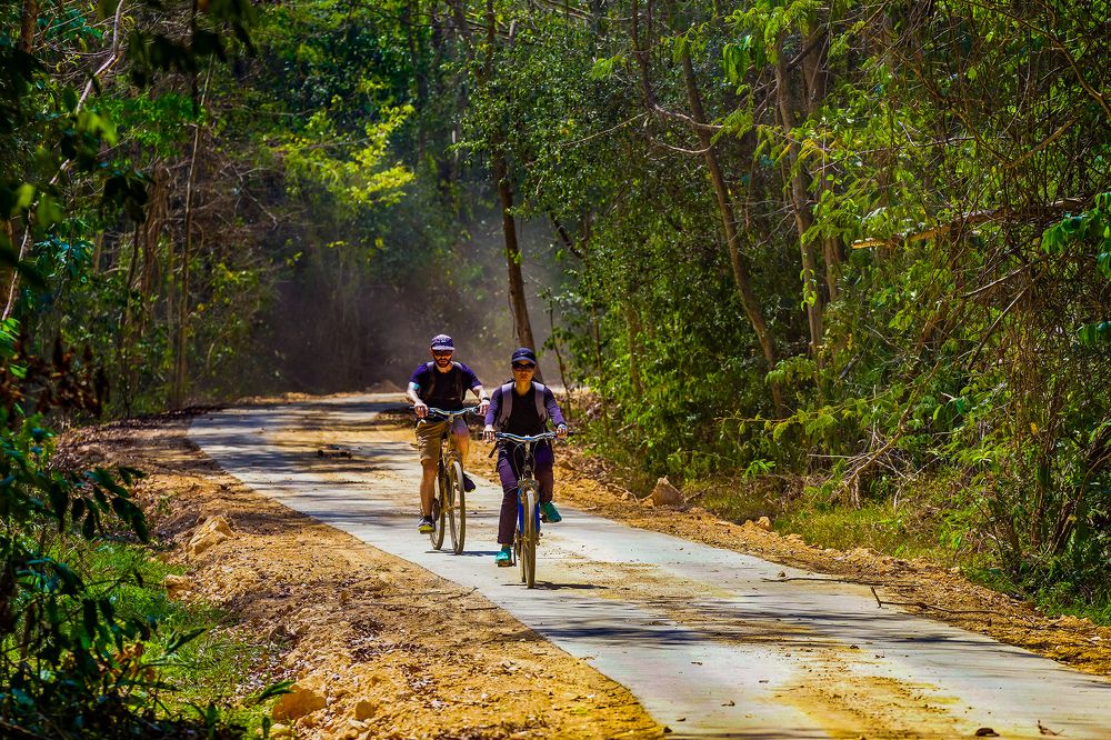 Photograph by LAM VU SON