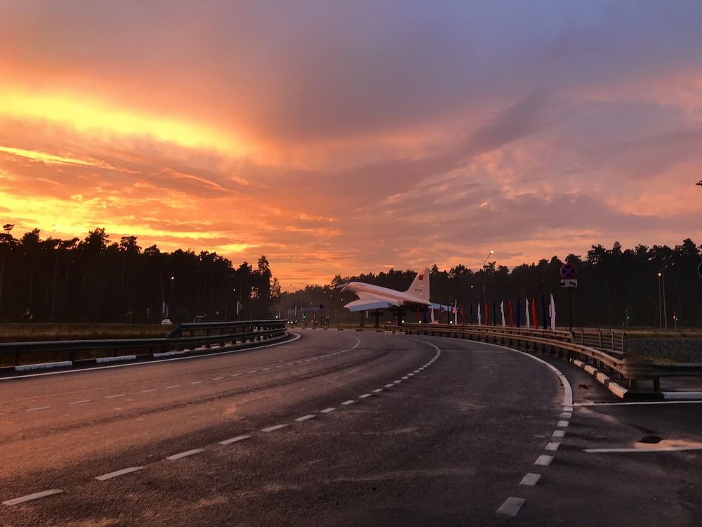 Ту-144 в закате