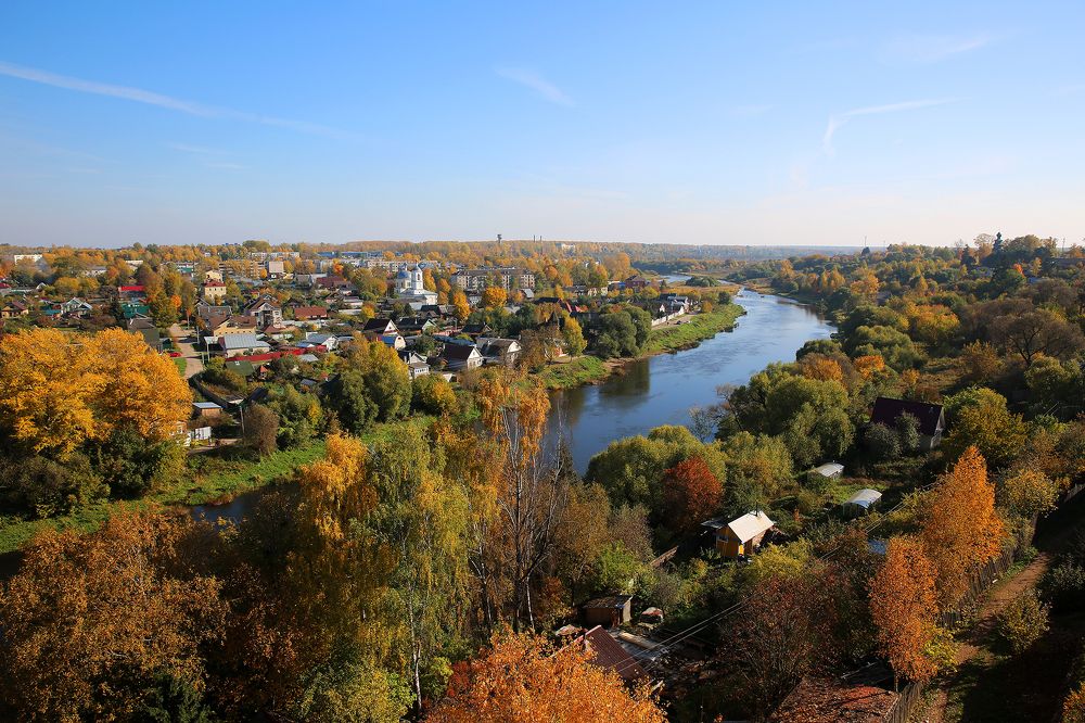 г.Торжок. Вид на реку Тверцу с Борисоглебского монастыря.