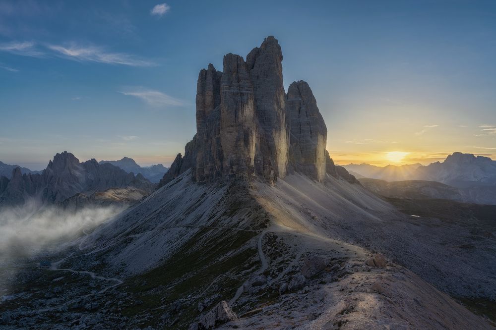 3 PEAKS OF LAVAREDO