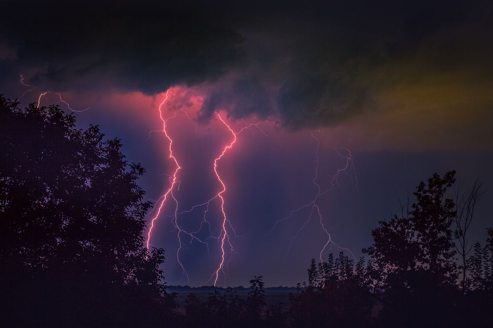танцюючі блискавки