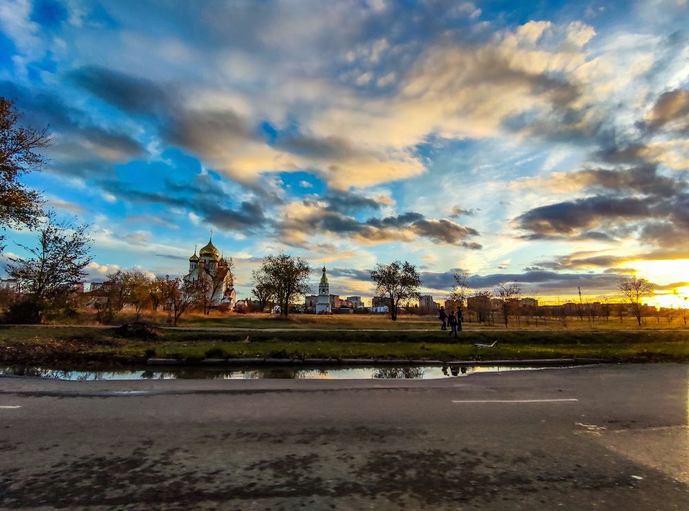 Храм на закате.