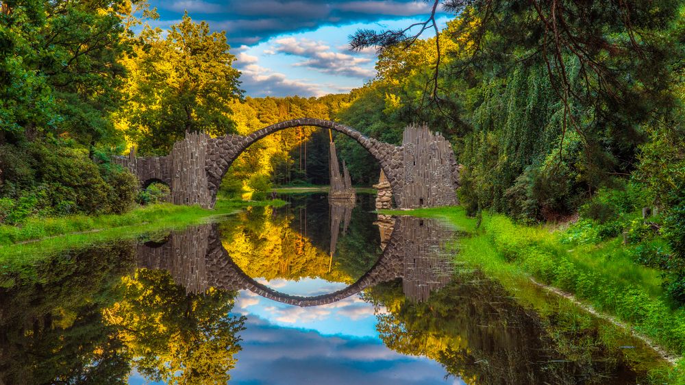 Photograph by ROMAN Wieckowski