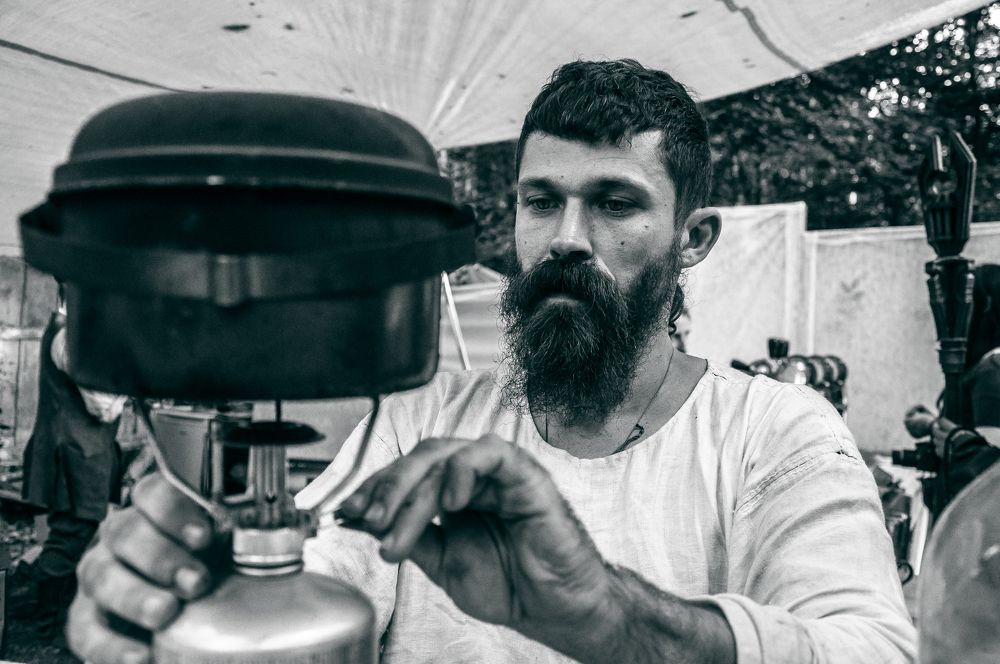 I'm not naughty, I'm not bothering anyone, I'm fixing a primus