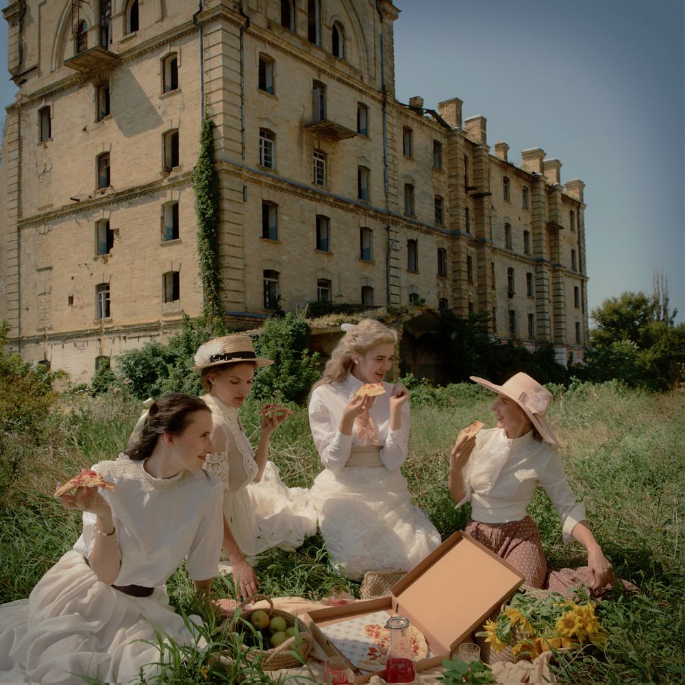 Пикник дворянок у мельницы Гулиева, Ставрополь