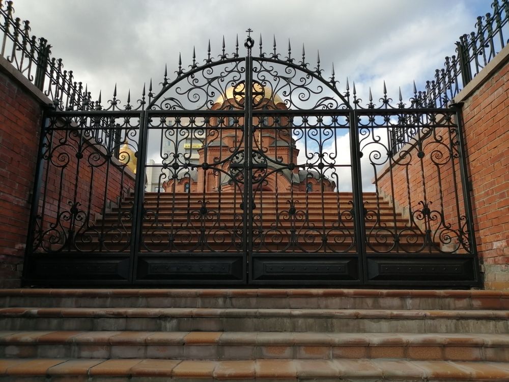 Ворота храма