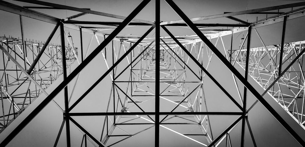 Электрогеометрия