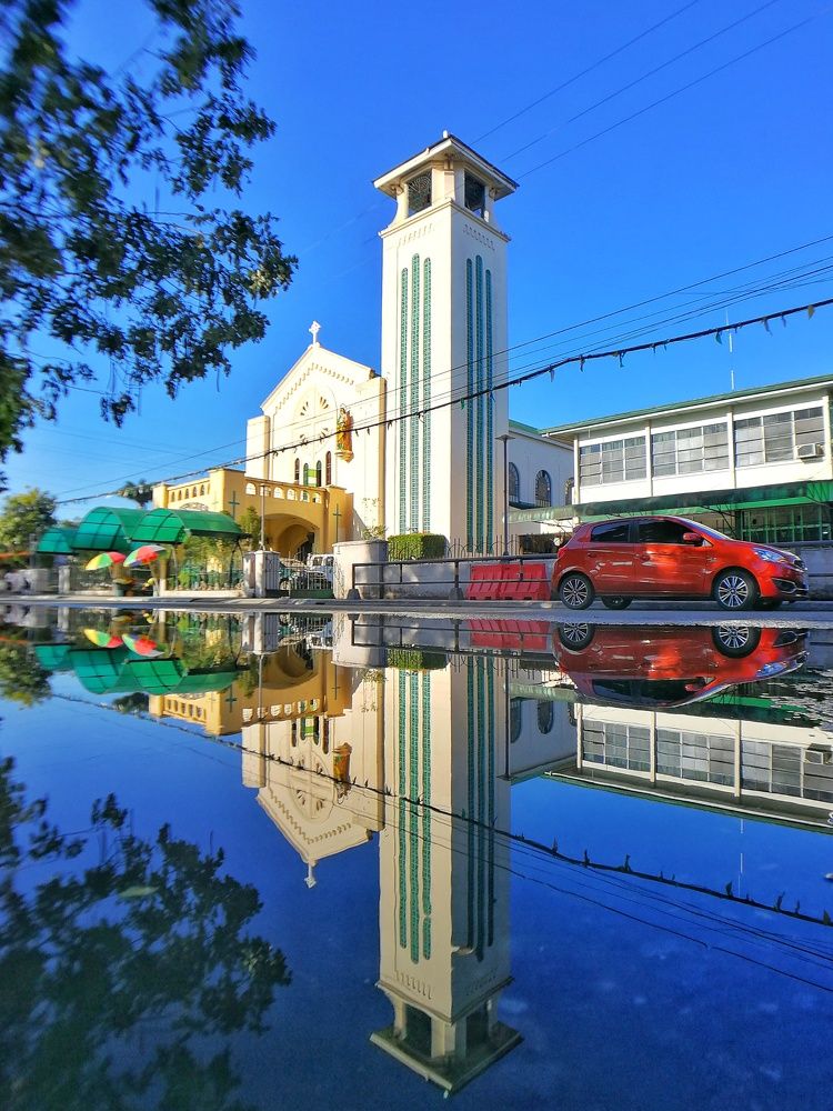 Photograph by Herbert Kikoy