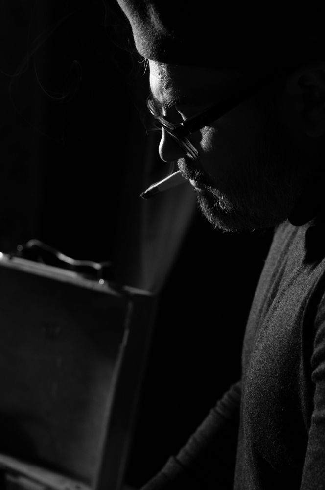 В глубине теней