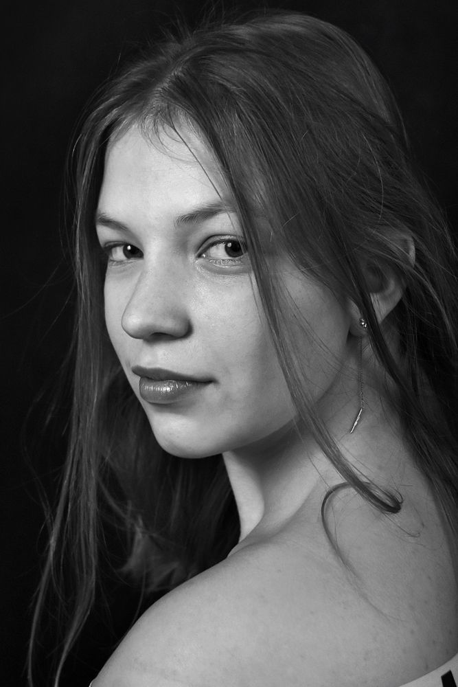 Портрет девушки 010