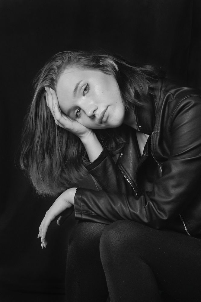 Портрет девушки 022