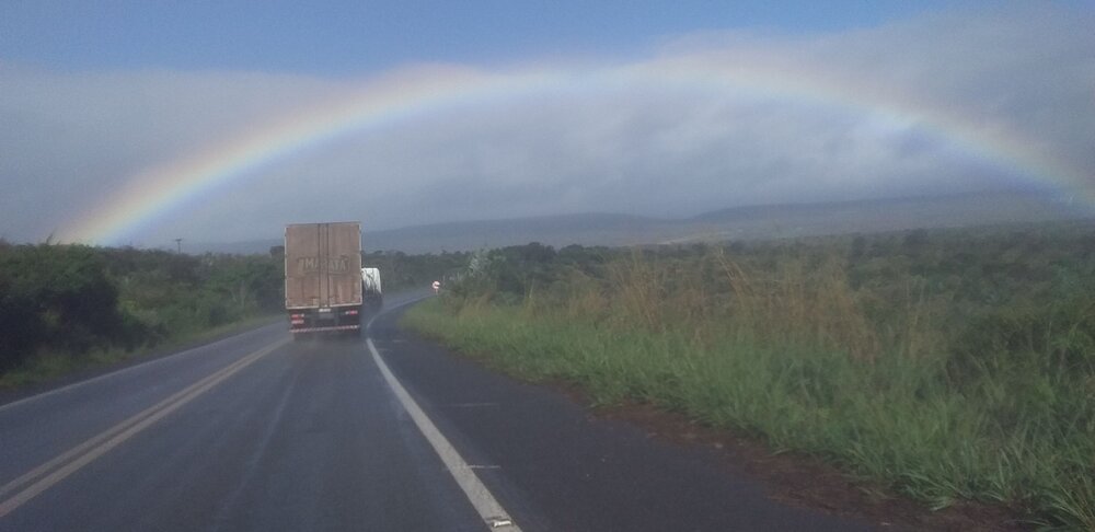 Arco-íris na estrada