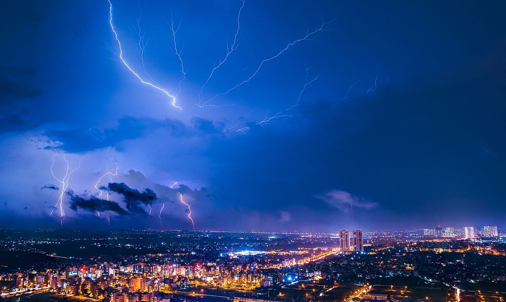 Photograph by Hung Le Thanh